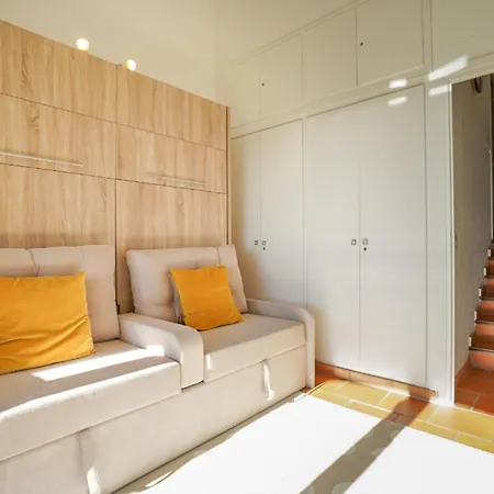 Roche Rouge By Interhome Casa vacanze Théoule-sur-Mer